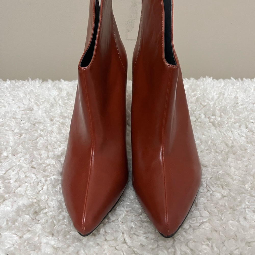 Cognac collar boots